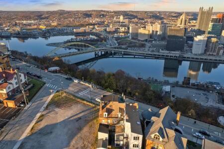 Charming Studio-Panoramic View-Your Pittsburgh Sanctuary 아파트 외부 사진
